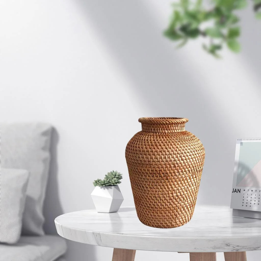 Stylish Rattan Wicker Vase - Elegant Flower Pot Holder & Plant Storage Decor