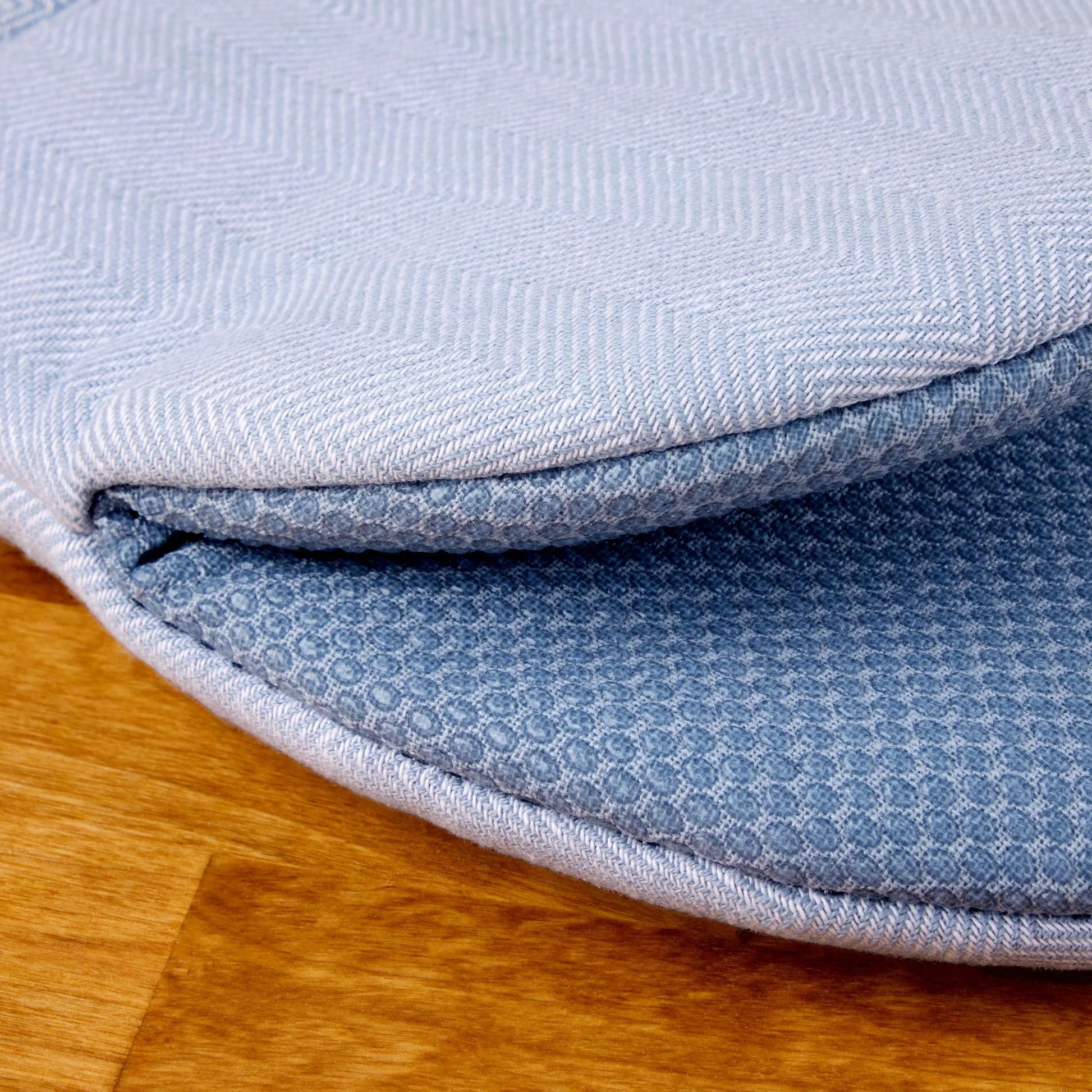 Drew Barrymore  Home 4-Piece Kitchen Set: Stylish Blue Oven Mitt, Pot Holder, and Mini Mitts