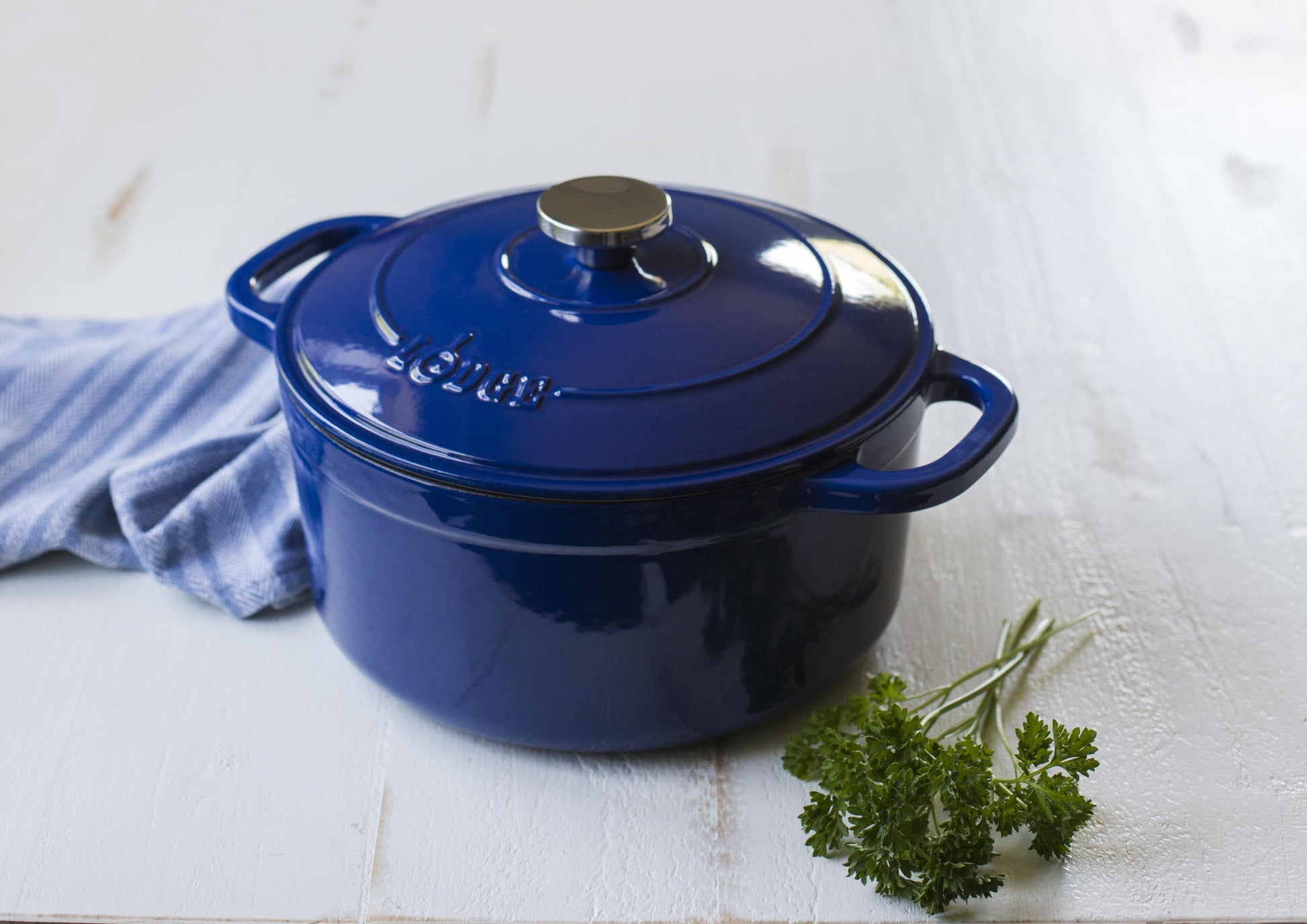 5.5Qt Indigo Enameled Cast Iron Dutch Oven - Perfect for Every Kitchen!
